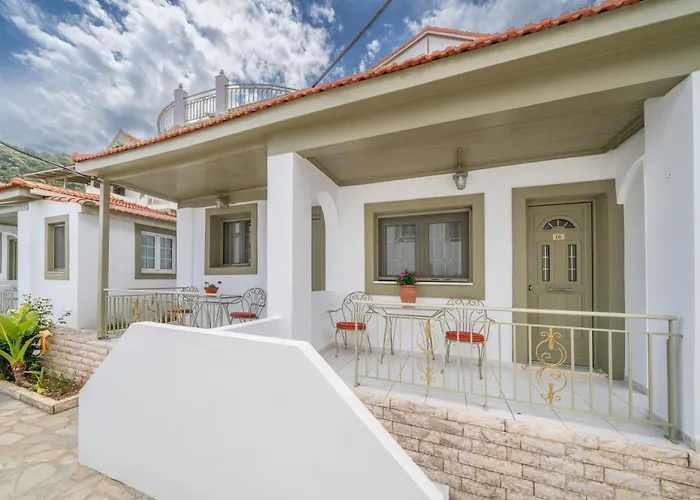 Makis Village-apartments * Agia Efimia