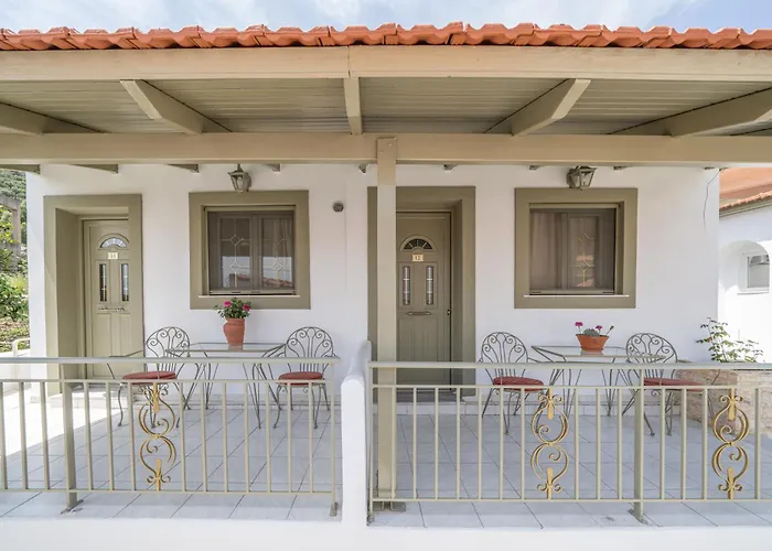 Makis Village-apartments * Agia Efimia