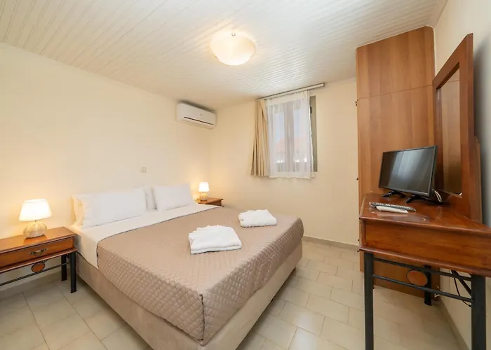 Lägenhet Makis Village-apartments Agia Efimia