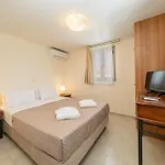 Daire Makis Village-apartments Agia Efimia
