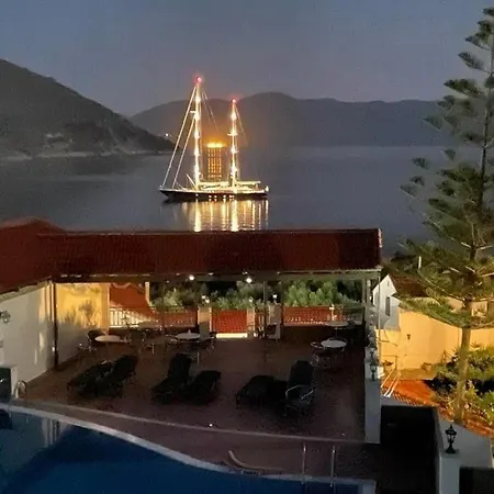 Makis Village-apartments * Айя-Евфимия