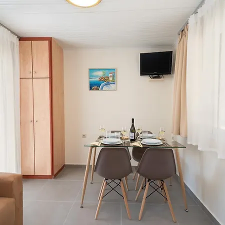 Makis Village-apartments