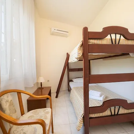 Makis Village-apartments Agia Efimia