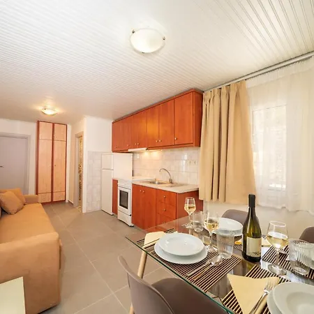 Makis Village-apartments Apartment