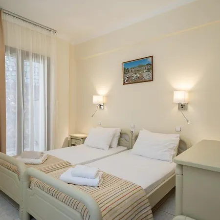 Makis Village-apartments * Agia Efimia