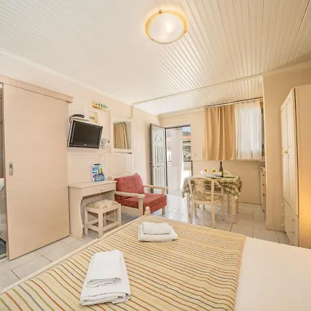 Makis Village-apartments *
