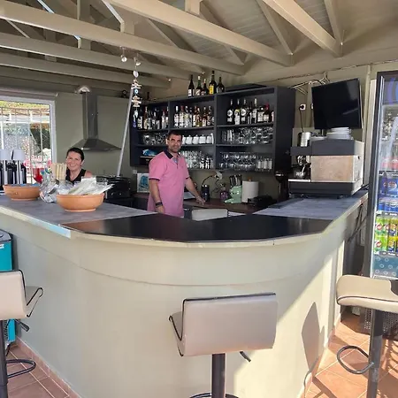 Апартаменты Makis Village-apartments