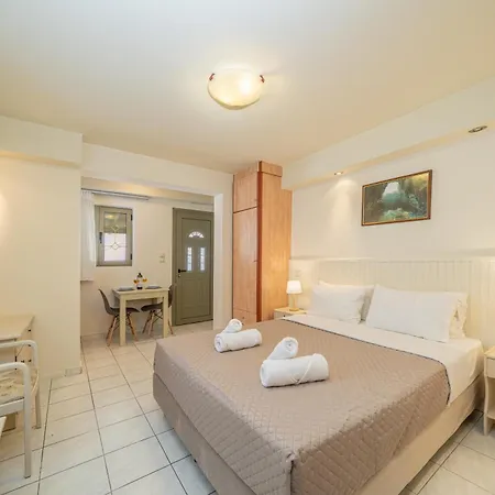 Апартаменты Makis Village-apartments