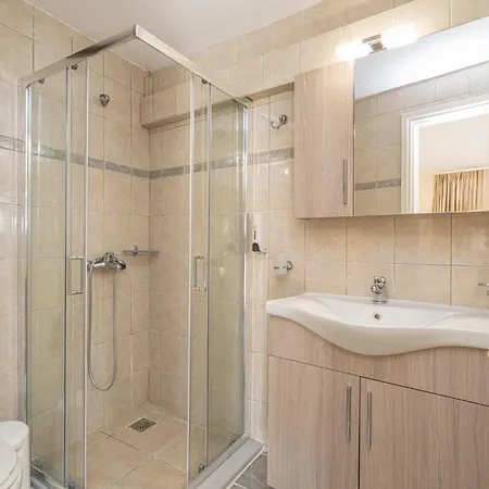 Makis Village-apartments Айя-Евфимия