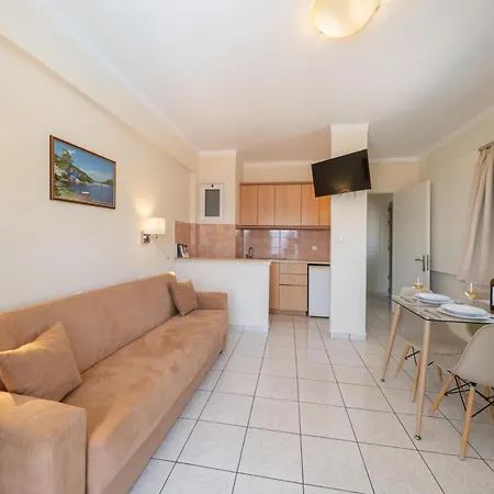 アパート Makis Village-apartments Agia Efimia