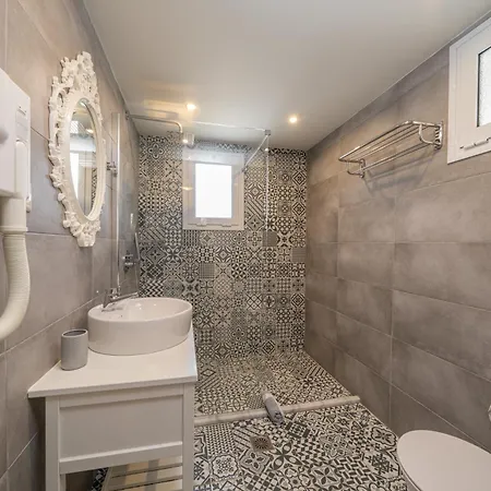 Makis Village-apartments アパート *